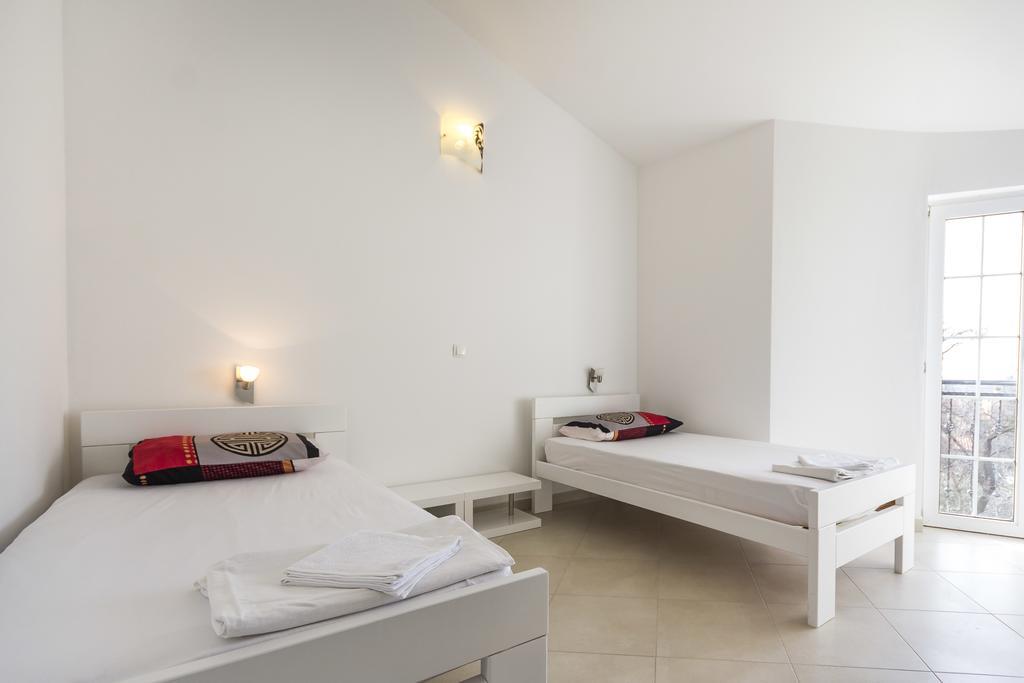 Apartments Gloria Лижнян Экстерьер фото